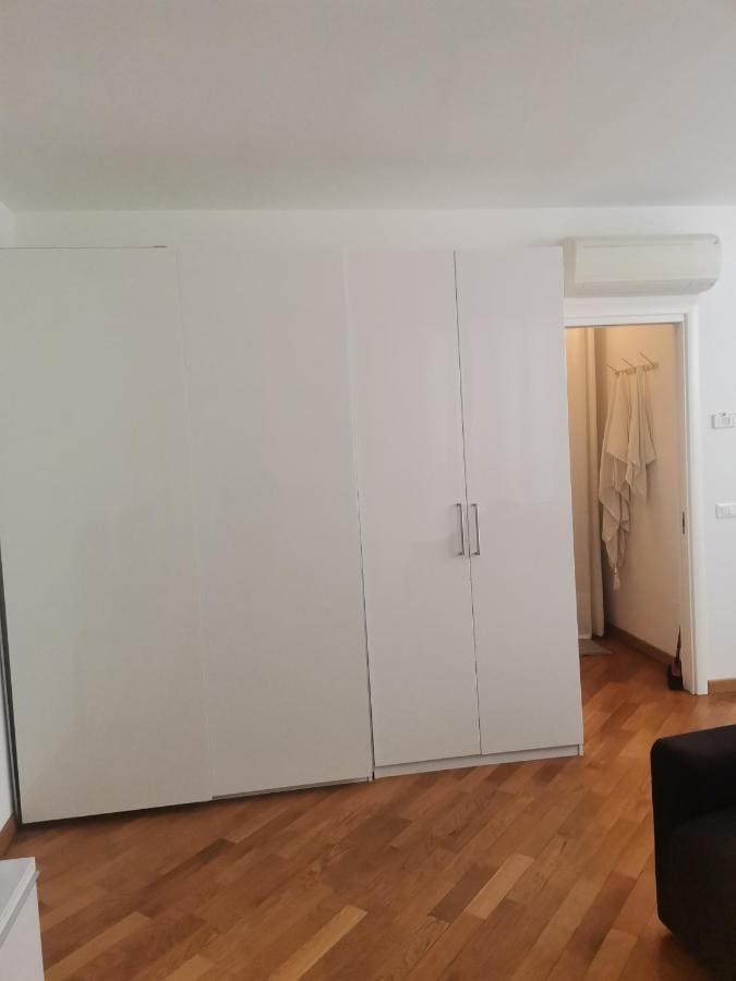 B&B Portello Milan Bagian luar foto